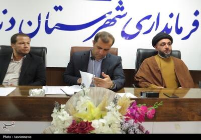 هشدار فرماندار دنا به مدیران کم کار/90 پروژه افتتاح می‌شود - تسنیم