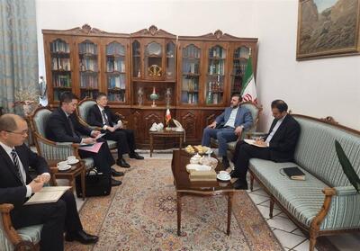 دیدار سفیر چین با غریب آبادی - تسنیم