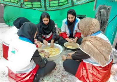 خدمت‌رسانی داوطلبان هلال احمر لرستان به زائران اربعین حسینی- فیلم فیلم استان تسنیم | Tasnim