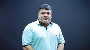 داداش‌زاده: من معتقدم کریم باقری باید سرمربی پرسپولیس می‌ماند