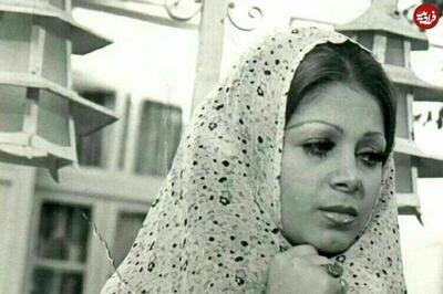 چهره ها در زمان; «شورانگیز طباطبایی» در مراسم خاکسپاری «ایرن»؛ سال 91
