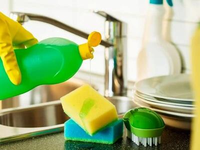 خطرات باقی ماندن مایع ظرفشویی روی ظرف