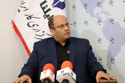 بازار خودرو در انحصار دولتی‌ها؛ دلال‌ها میلیاردی به جیب می‌زنند