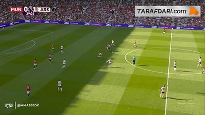 برخورد ضربه پاتریک دورگو به تیر دروازه آرسنال (منچستریونایتد 0-1 آرسنال) - پارس فوتبال