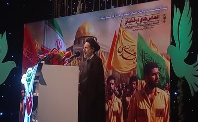  آزادگان با عزت و مقاومت، اردوگاه‌های اسارت را به دانشگاه آزادگی تبدیل کردند