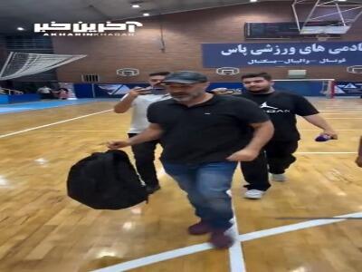 تصاویری از بازیگران مشهور در یک دورهمی فوتسالی