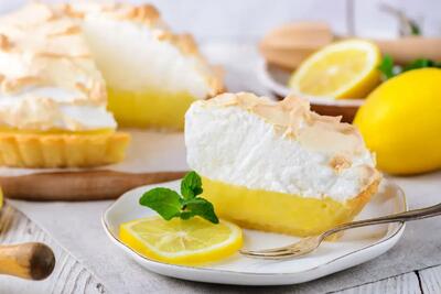 طرز تهیه پای لیمو ترش؛ دسر فوری تابستانی