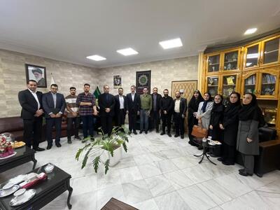 دیدار صمیمانه جمعی از سمن های جوانان و فعالین اجتماعی شبکه ایران یاران جوان با مدیرکل ورزش و جوانان مازندران