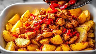 طرز تهیه شام آسان با مرغ و سیب زمینی پخته شده در فر