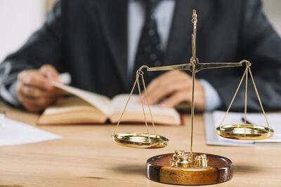 قبل از انتخاب وکیل در مشهد، این 10 ویژگی مهم را حتما بررسی کنید