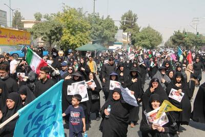حضور ۲۵ هزار کرمانشاهی در راهپیمایی جاماندگان اربعین