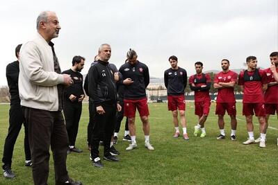 مدیرعامل پرسپولیس زود به شعار معروف رسید/ مغضوبان هاشمیان در ورزشگاه - پارس فوتبال