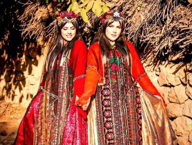 آواز محلی؛ شادترین آهنگ شیرازی که تو عزا هم باشی دلت میخواد پاشی تکون بدی عالیه