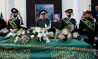 گزارش تصویری، پیکر استاد فرشچیان آرام گرفت+عکس