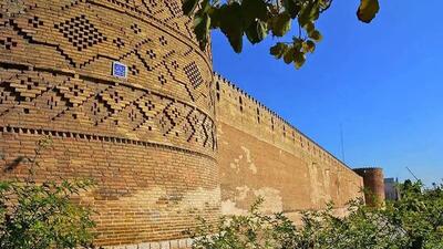 رخت نو بر تن ایوان ارگ کریم‌خانی شیراز