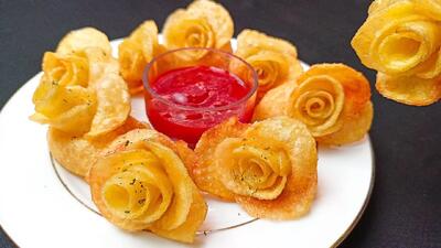 طرز تهیه چیپس طرح گل خوشمزه و ترد