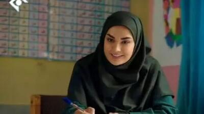 خانم معلم سالار در خارج از سریال پایتخت؛ زیبایی و استایل در جوانی!