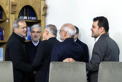 بحران‌ها و حواشی تمامی ندارد؛ دولت پزشکیان رکود محمد خاتمی را می‌شکند!