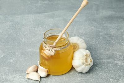 معجزه ترکیب عسل و سیر برای سلامت بدن و مقابله با بیماری ها!