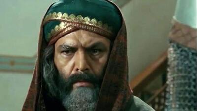 عکس؛ سفر به تاریخ؛ «مختار ثقفی» (مختارنامه) در کنار برادرش در مراسم ترحیم همسرش «عسل بدیعی»
