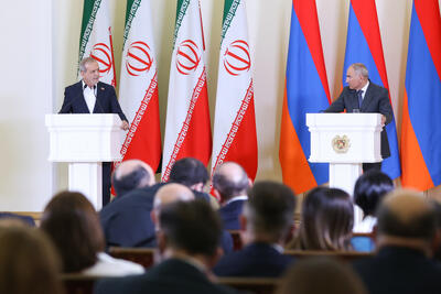 پزشکیان: موضع ایران بر عدم پذیرش هرگونه تغییر در مرزهای بین‌المللی منطقه قفقاز است/ برای ما «صلح در قفقاز» یک اولویت راهبردی است | شفقنا، آخرین اخبار ایران و جهان