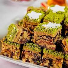 رنگینک خونگی، شیرینی محبوب دل پیر و جوان