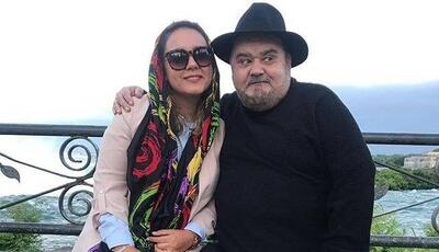 چهره ها/ عکس جدید و خانوادگی اکبر عبدی در یک فست‌فودی