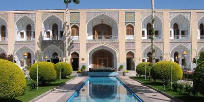 باغ سرمایه هتل عباسی میزبان ۴۹۲ اثر از ۱۵ استان کشور