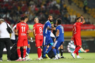 محرومیت جدید برای هواداران مرد تراکتور؛ مدیر پرسپولیس محروم شد - پارس فوتبال