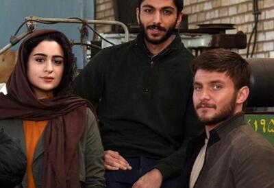 استایل جذاب فاطیما بهارمست با دامن سنتی و گلدوزی