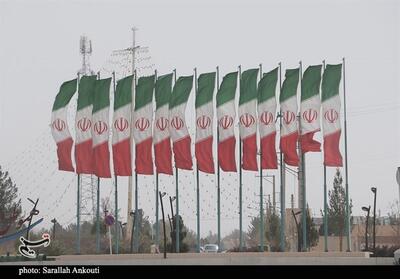 تداوم گردوخاک و وزش باد در کرمان / احتمال رگبار و رعد و برق در ارتفاعات جنوبی - تسنیم