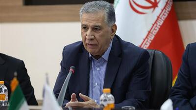 رئیس اتاق ایران: صادرات را با رفع موانع داخلی تقویت کنیم