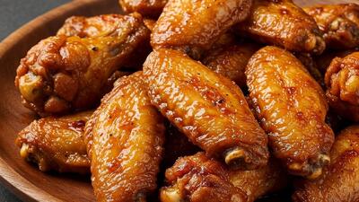 طرز تهیه بال مرغ سوخاری ترد و آبدار با آب و نمک