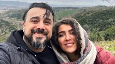 مبلمان لوکس و آینه و شمعدان شیک منزل مونا کرمی و سپند امیر سلیمانی