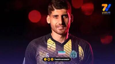 احسان موحدیان گلر سابق تراکتور در لیگ دسته سه!