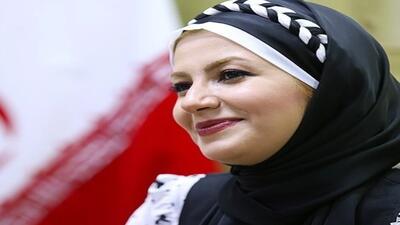 تصویر روز | عکس مریلا و ملیکا زارعی در حال گردش در طبیعت | گلی شی