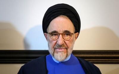 رنگ لباس سید محمد خاتمی در بیمارستان جنجال به پا کرد