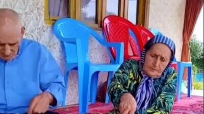 فیلم / آواز محلی /  مادر بزرگ پیر عشایری برا آقاشون ناهار خوش طعم پخته با یه آهنگ عشقی میکنن