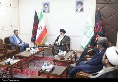 آیت‌الله حسینی‌بوشهری: هدف دشمنان تسلیم کردن ملت ایران است - تسنیم
