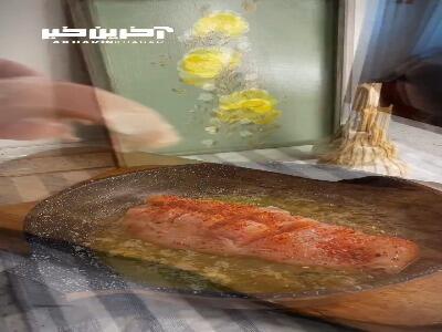 سینه مرغ با دیپ نخود فرنگی