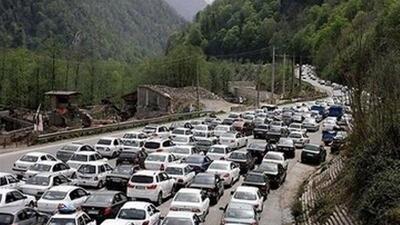 ترافیک سنگین در جاده چالوس و آزادراه تهران - شمال