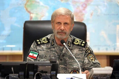 سرلشکر حاتمی: ارتش آماده تنبیه هر متجاوز است