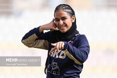 مهاجم تیم‌ ملی فوتبال زنان: پیشنهاد پرسپولیس را رد کردم - پارس فوتبال
