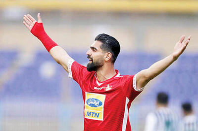 مهاجم ایرانی، دوباره گزینه پرسپولیس‌ شد