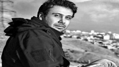 تصویر روز | محسن چاوشی در کنار مادرش؛ شباهت جالب مادر پسری | گلی شی