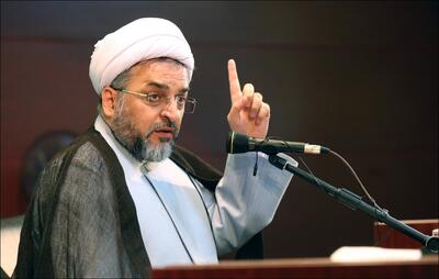 دین حق واحد است و اختلاف‌ها ناشی از انحرافات فکری و نفسانی است