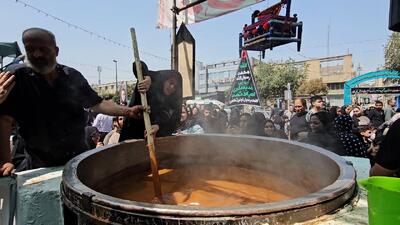 خدمت رسانی مواکب در خیابان امام رضا(ع) مشهد