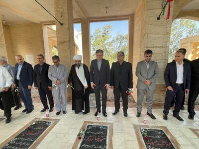 تجدید میثاق مسئولان استان بوشهر با شهدای جزیره خارگ