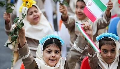 مدارس کشور از مهر ۱۴۰۴ مجازی است؟