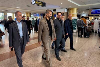 بازدید معاون وزیر راه و شهرسازی از فرودگاه بین‌المللی مشهد (یکم شهریور ۱۴۰۴) | تأکید بر ارتقای خدمات به زائران رضوی